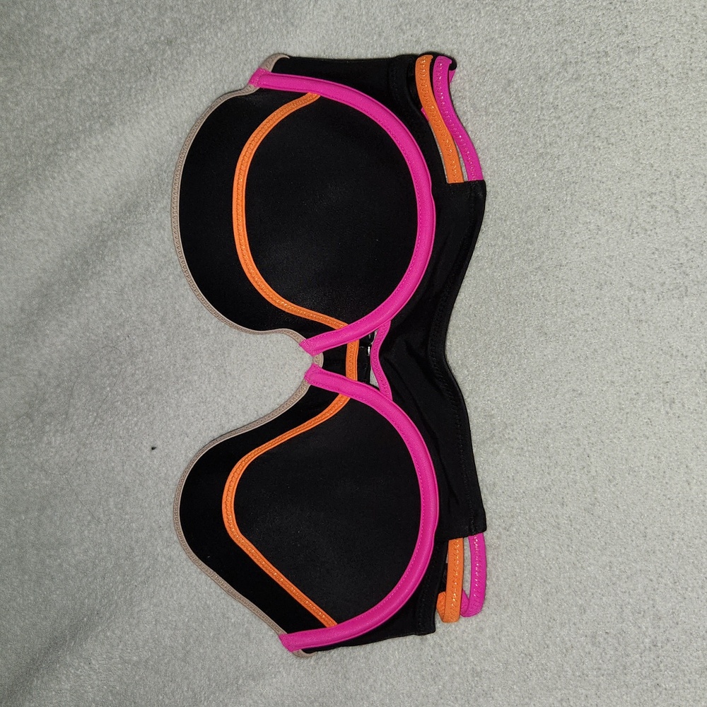 Victoria's Secret PINK bikini top. Size 32D